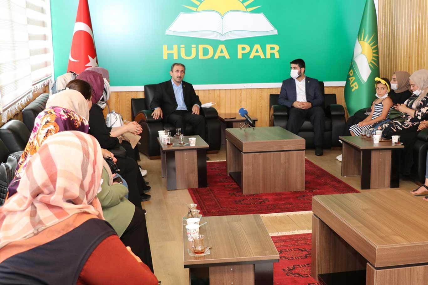 ئەو کەسانەی بەهۆی هاوسەرگیری لە تەمەنی گەنجایەتی مەغدوور بوونەتەوە سەردانی هودا پاریان کرد